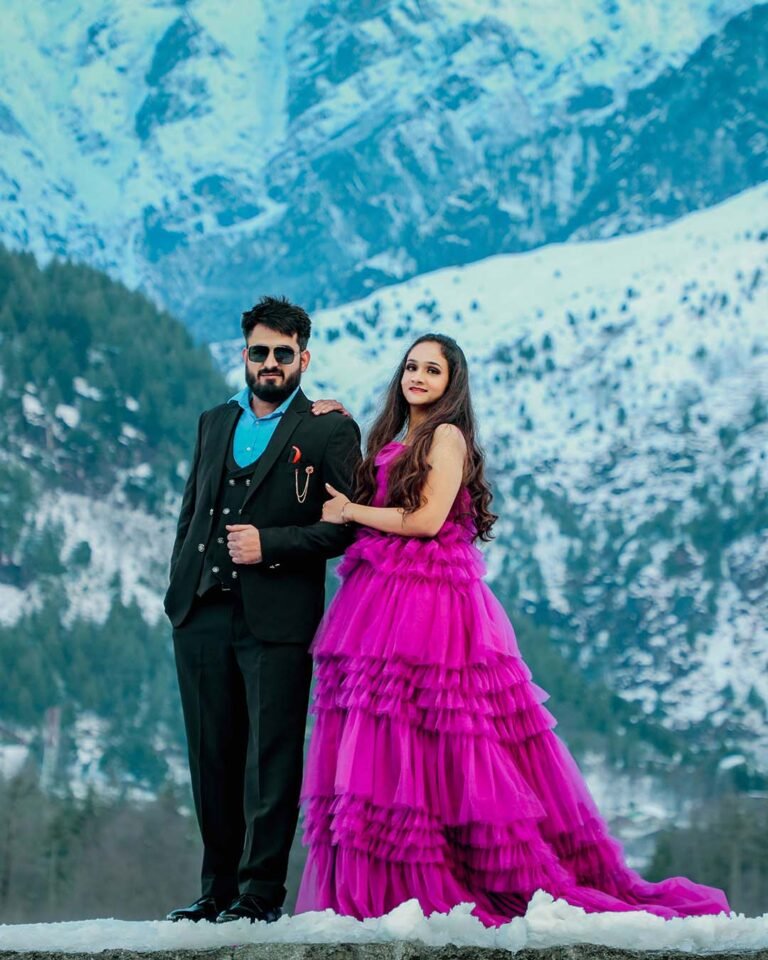 Romantic couple in Manali Pre wedding shoot